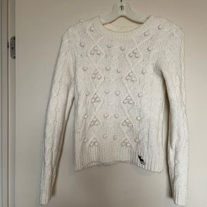 Abercrombie & Fitch cream snowball sweater